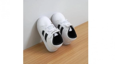 Panduan Ukuran Sepatu Anak Usia 1-10 Tahun Standar EU, UK, US, Biar Bunda Gak Salah Beli