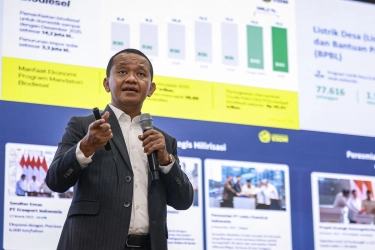 Bahlil Pangkas Produksi Batu Bara 2026 Jadi 600 Juta Ton