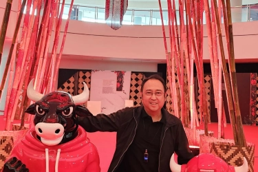 PDI-P Kini Punya Maskot Banteng Berjaket Merah, Apa Maknanya?