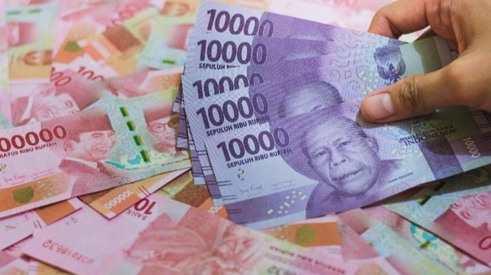 Pasar Kerja Timpang, Belasan Juta Pekerja Dipaksa Terima Upah Murah