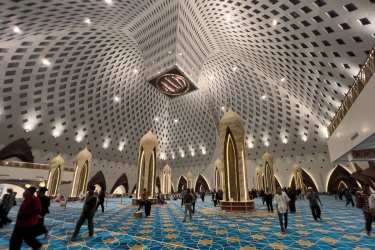 13 Tata Tertib Masjid Raya Al Jabbar: Panduan Lengkap untuk Jemaah dan Pengunjung