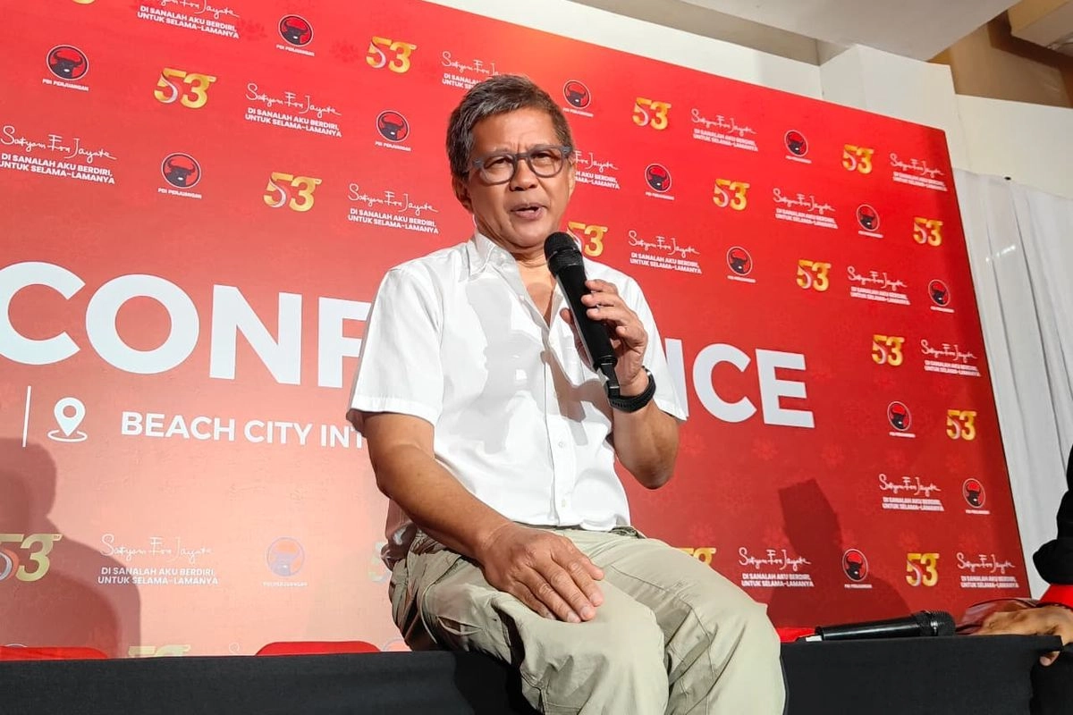 Saat Rocky Gerung Ngaku Nikmati Pidato Megawati di Rakernas PDI-P