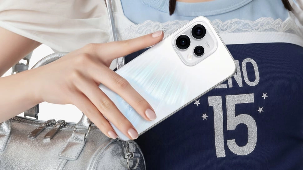 Oppo Reno15 Series Resmi Dibuka Pre-Order, Dancing Aurora Jadi Ikon Desain Artistik di Kelasnya