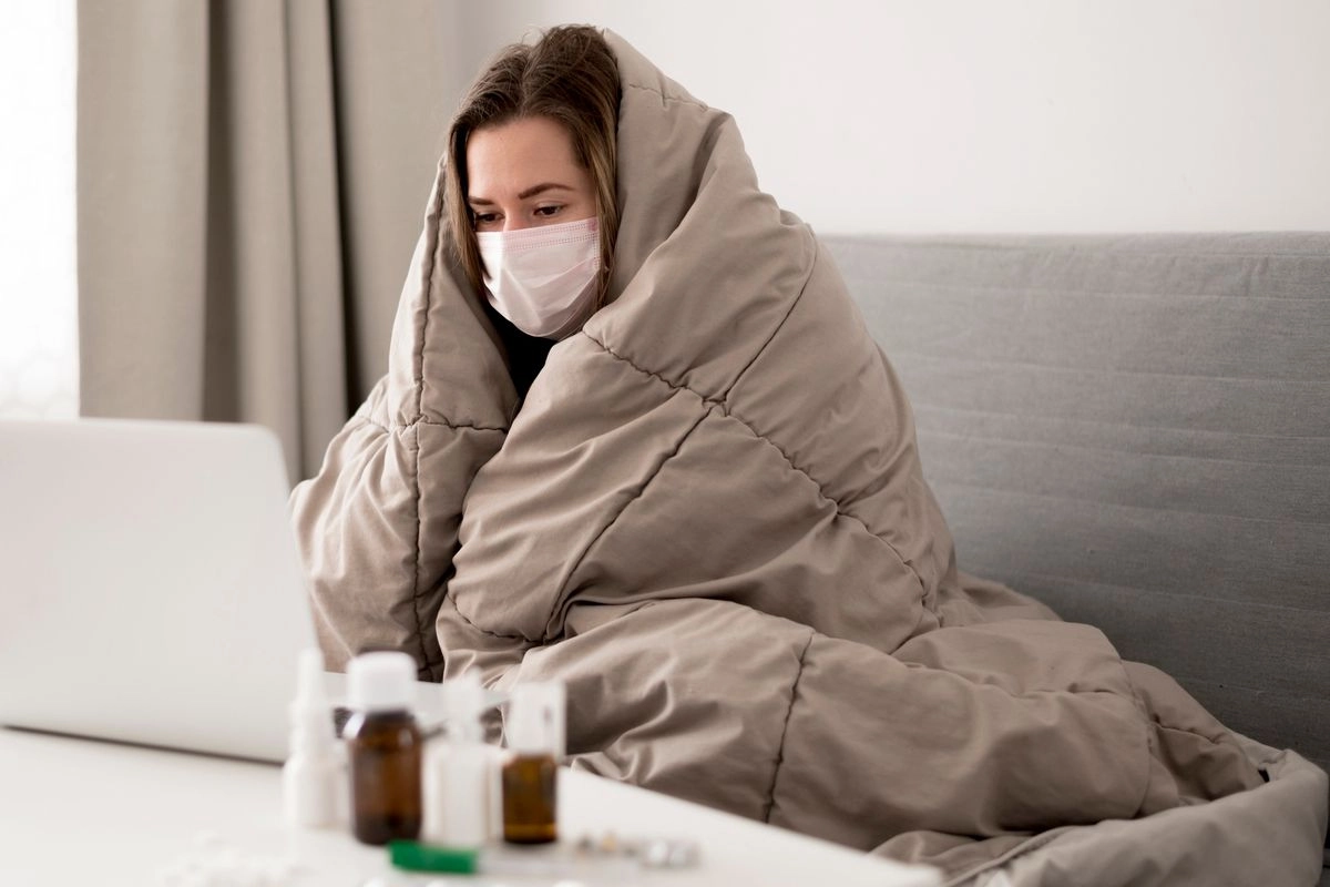 Musim Hujan Bikin Superflu Mudah Menyebar, Pakar Ungkap Peran Ruang Tertutup