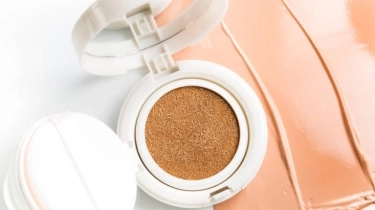 5 Cushion Anti Keringat untuk Pekerja Kantoran, Makeup Tetap Fresh dan Tak Luntur