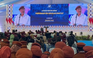 Di Peresmian Sekolah Rakyat, Tangis Gus Ipul Pecah