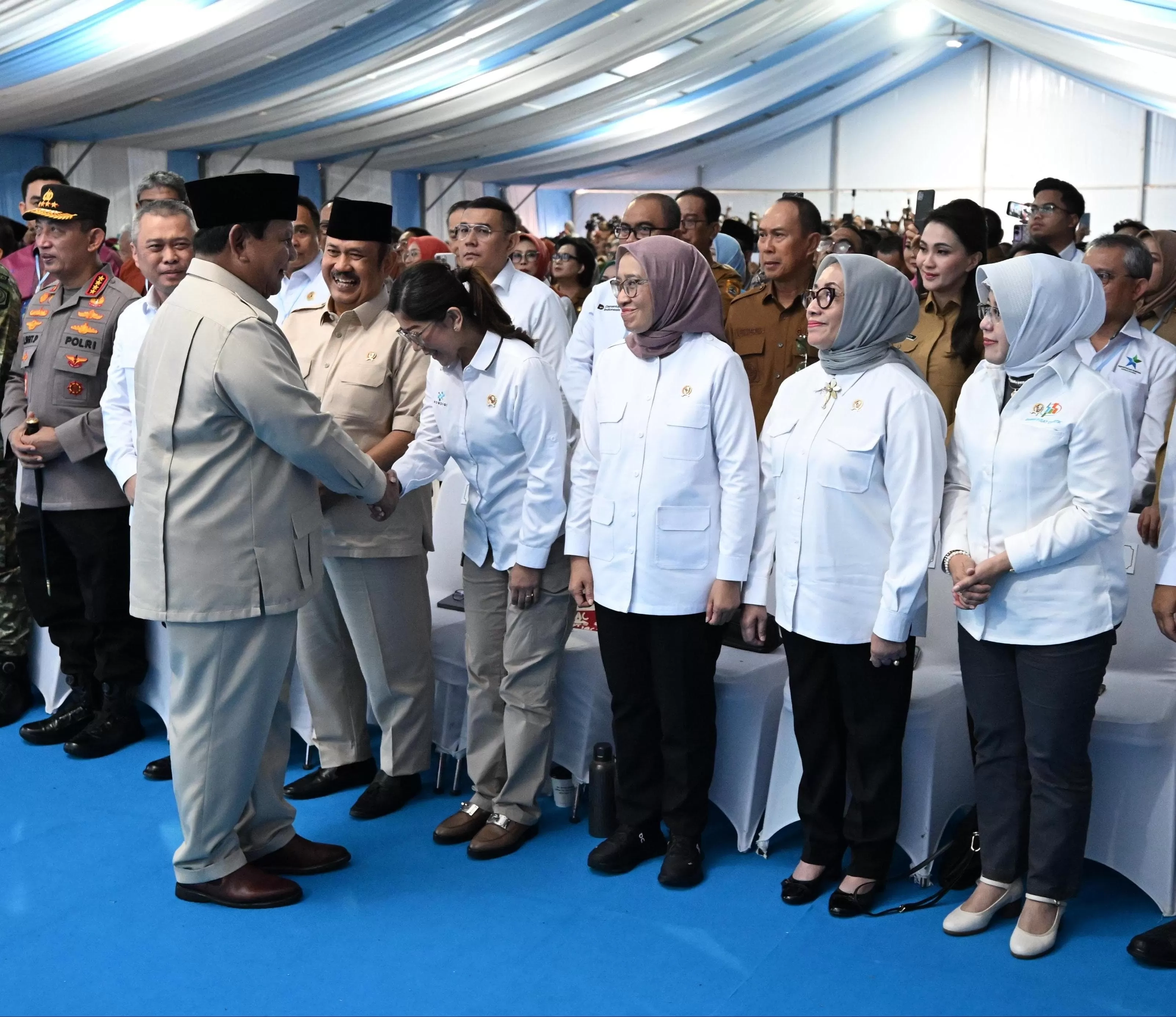 Prabowo Resmikan 166 Sekolah Rakyat, Komdigi Pastikan Konektivitas Digital Pendidikan