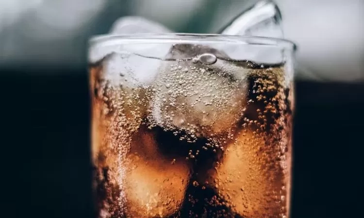 Sering Minum Soda? Hati-Hati Beberapa Makanan dan Minuman Ini Berisiko Merusak Ginjal