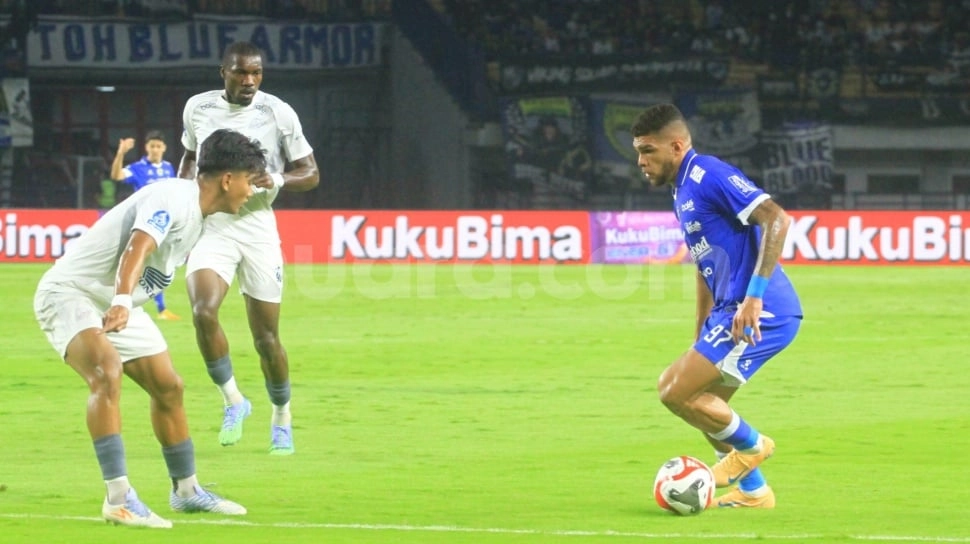 Kronologis Jakmania dan Bobotoh Bentrok di Depok saat Persija Jakarta vs Persib Bandung