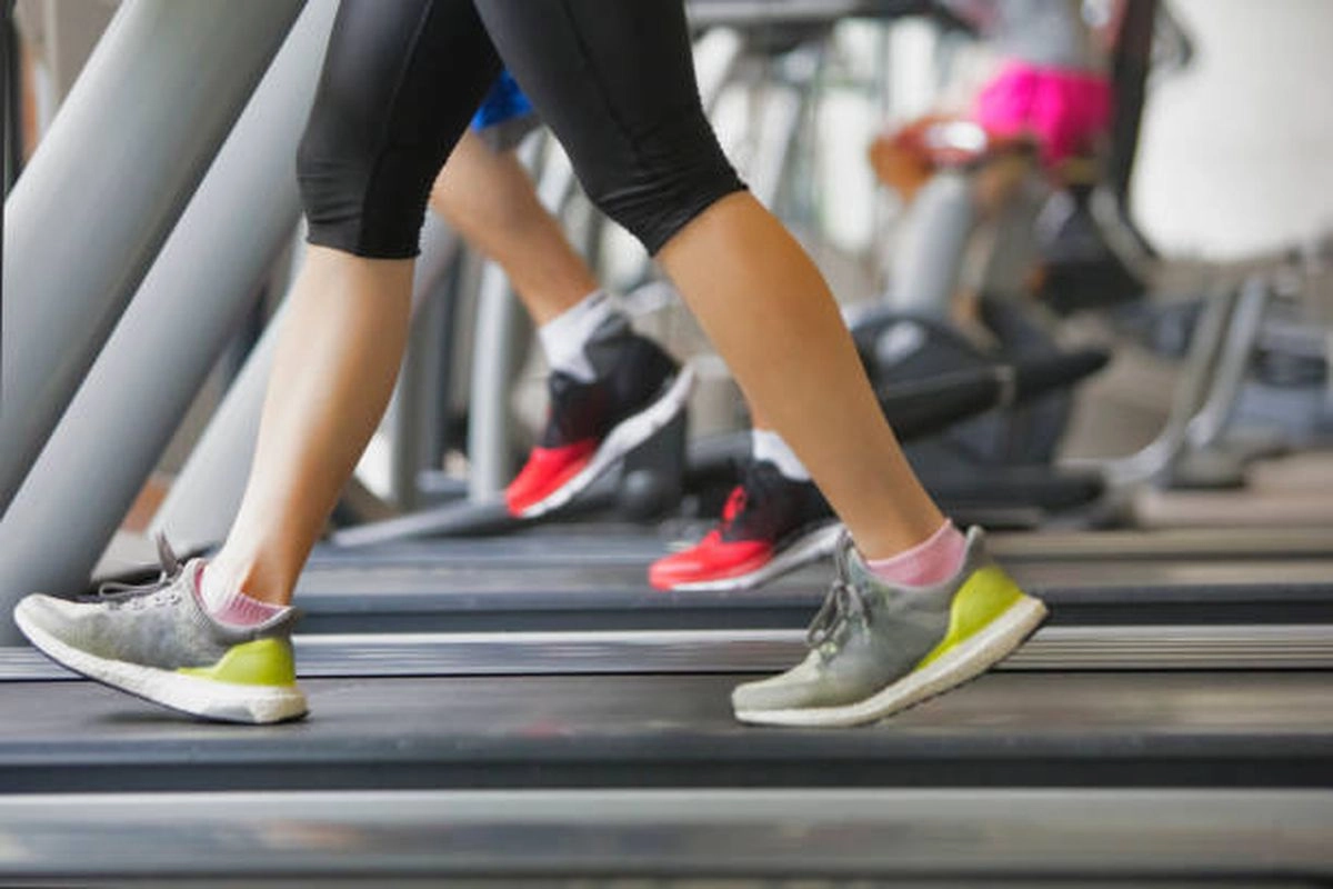 Bukan Cuma Sehat, Olahraga Bisa Bikin Kulit Glowing Menurut Dokter