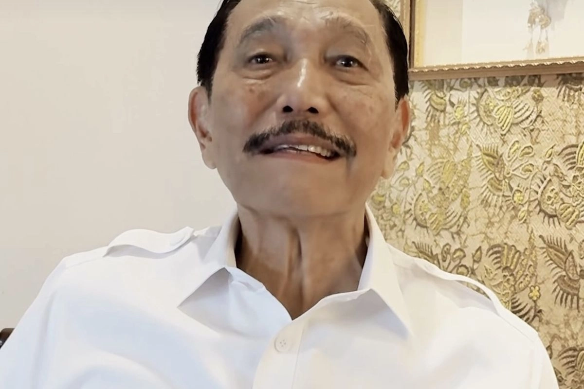 Cerita Luhut Tolak Toba Pulp Lestari Sejak Era Gus Dur