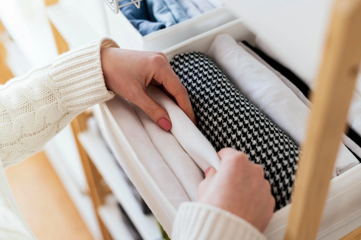 Jangan Gengsi, Pinjam-meminjam Barang Bisa Jadi Solusi di Tengah Biaya Hidup Tinggi