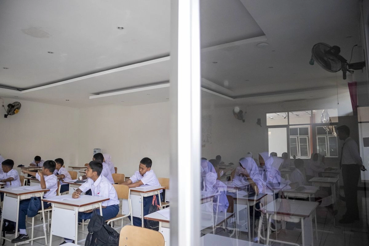 Sekolah Rakyat: Memutus Lingkaran Setan Kemiskinan