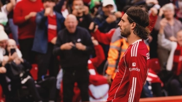 Blunder Fatal Dominik Szoboszlai Bikin Pelatih Barnsley Murka, Arne Slot Juga Kecewa Berat