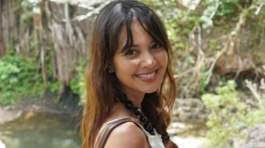 Terpopuler: Kronologi Pernikahan Aurelie Moeremans hingga Sepatu Jalan Kaki Terbaik