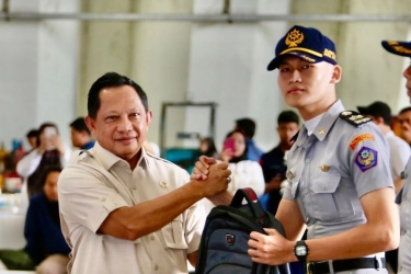 Mendagri Apresiasi Kementerian KP Turunkan Taruna untuk Bantu Daerah Terdampak Bencana