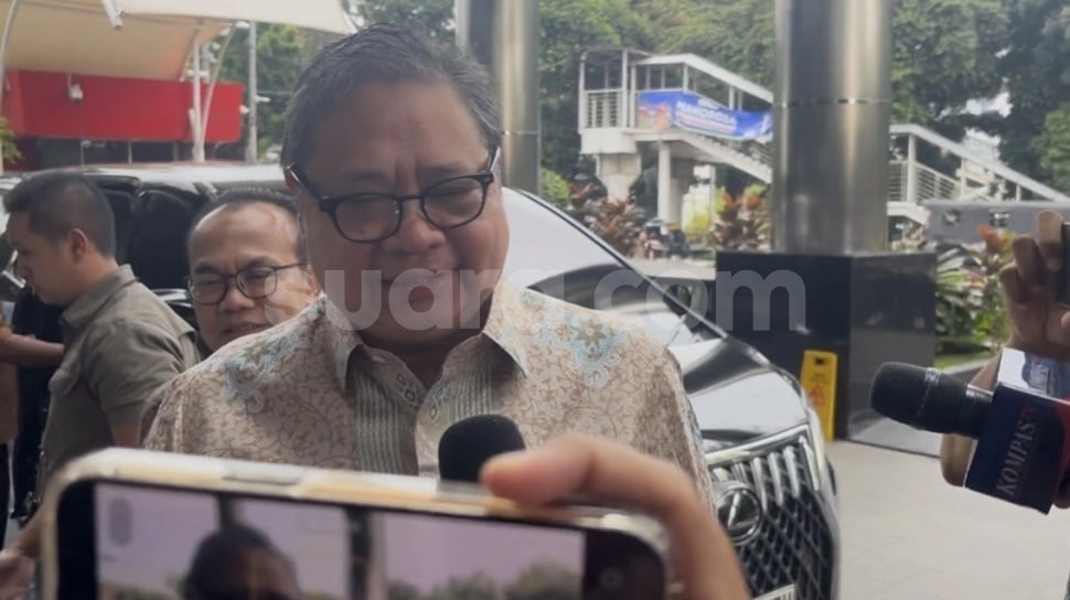 Airlangga Hartarto Mendadak Muncul di Gedung KPK, Ada Apa?