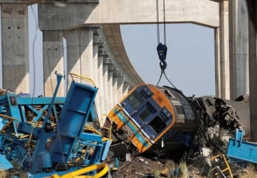 Crane Konstruksi Jatuh Menimpa Kereta Api di Thailand Hingga Menewaskan 30 Orang