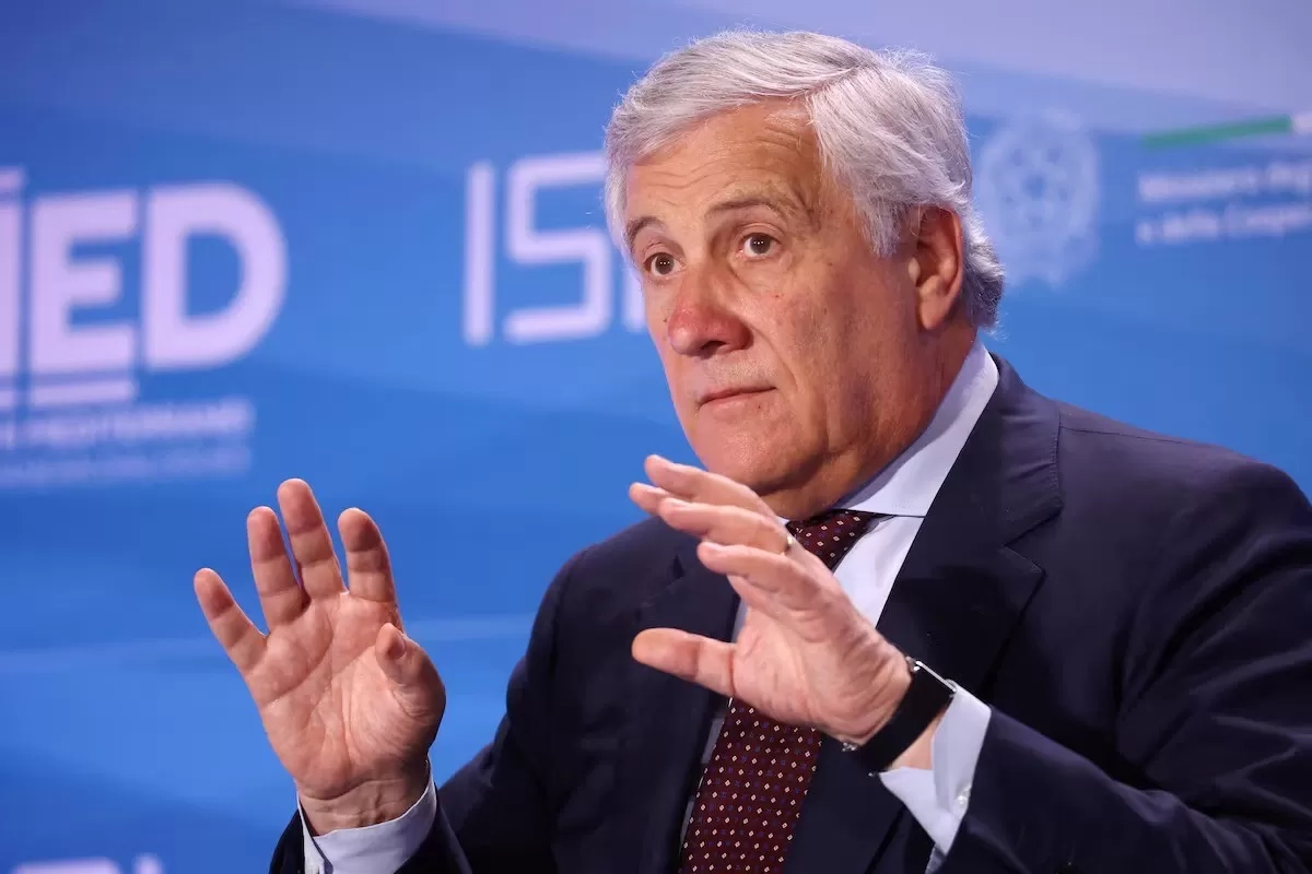 Jerman, Spanyol, Italia, dan Polandia Mendesak Warganya Tinggalkan Iran di Tengah Protes dan Kekhawatiran Serangan AS