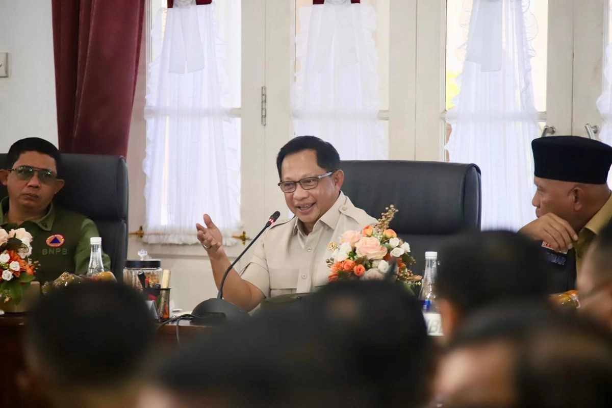 Mendagri Ungkap TNI-Polri Kerahkan Puluhan Ribu Personel Tangani Bencana Sumatera