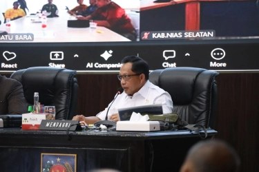 Paparkan Progres Pemulihan Pascabencana Sumatera, Mendagri Ajak Satgas Jaga Kekompakan