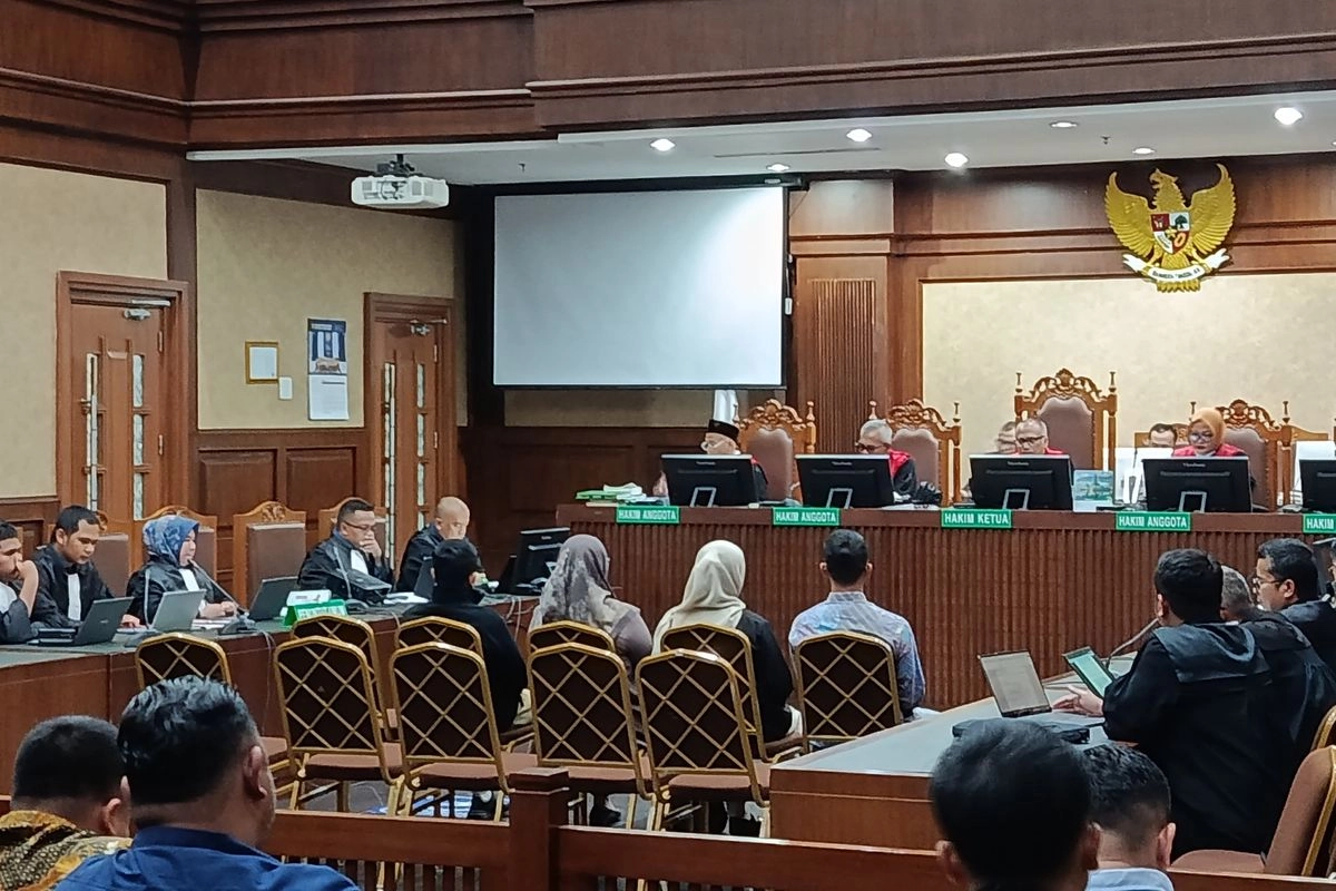 Pengacara: Blending BBM Bukan Inisiatif Kerry Adrianto, tapi Permintaan Pelanggan