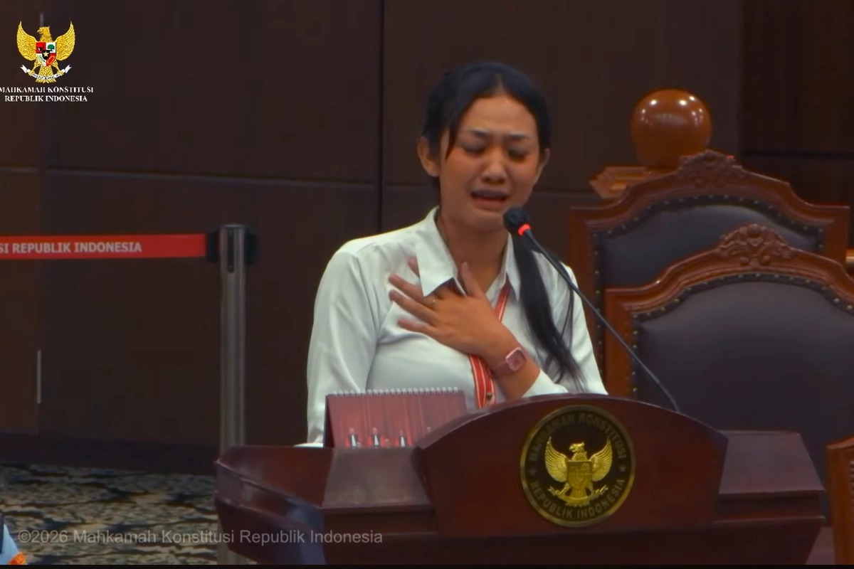 Saat Ruang Sidang MK Dipenuhi Tangis Keluarga Korban yang Tewas di Tangan Prajurit TNI