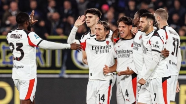 Hasil Liga Italia: Adrien Rabiot Cetak Brace Bawa AC Milan Tundukkan Como Skor 3-1