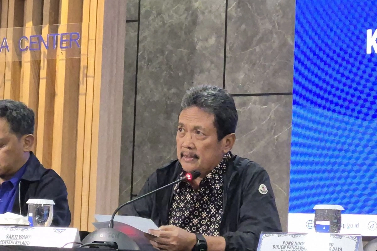 Menteri KP Bertolak ke Rumah 3 Pegawainya yang Hilang dalam Penerbangan ke Makassar