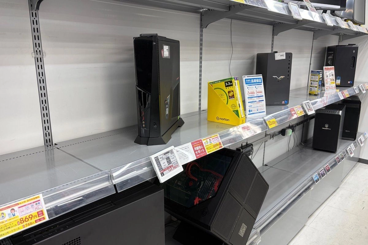 Rak Kosong, Toko PC di Jepang “Ngebet” Beli PC Lama Pelanggan
