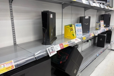Rak Kosong, Toko PC di Jepang “Ngebet” Beli PC Lama Pelanggan