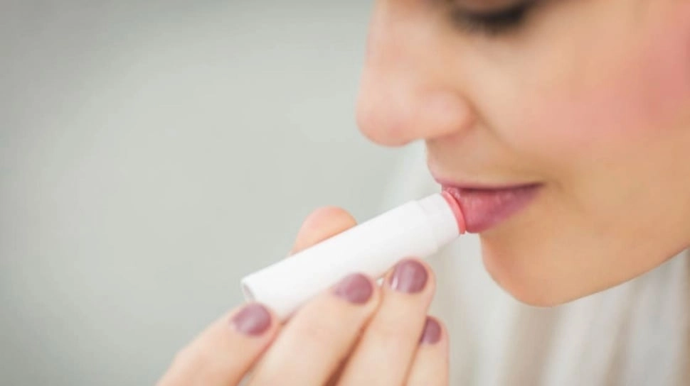 Bibir Butuh Lip Balm SPF Berapa? Ini 5 Pilihan yang Bagus dan Murah