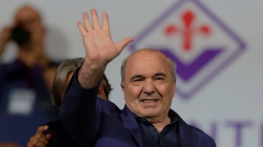 Kabar Duka dari Serie A Italia: Presiden Fiorentina Meninggal Dunia