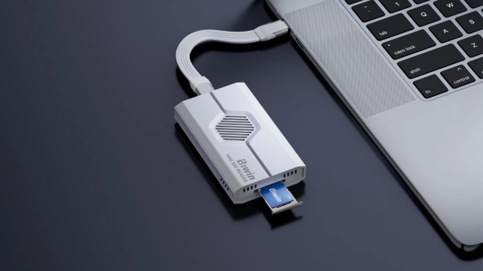 SSD Seukuran Koin dengan Performa Kilat yang Siap Guncang Dunia Teknologi