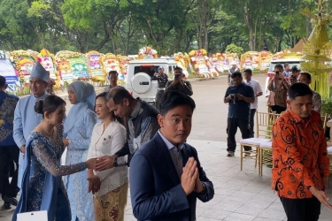 Gibran Hadiri Pernikahan Sekretaris Pribadi Prabowo, Agung Surahman