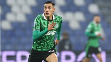 Jay Idzes Buka Suara usai Bikin Napoli Repot di Stadion Maradona