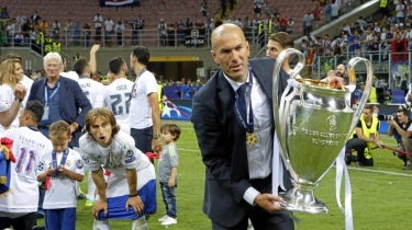 Zidane Ungkap Kunci Taklukan Ruang Ganti Real Madrid: Pelatih Wajib Diterima Pemain