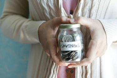 Benarkah Makan Tabungan Jadi Satu-satunya Masalah Kelas Menengah?