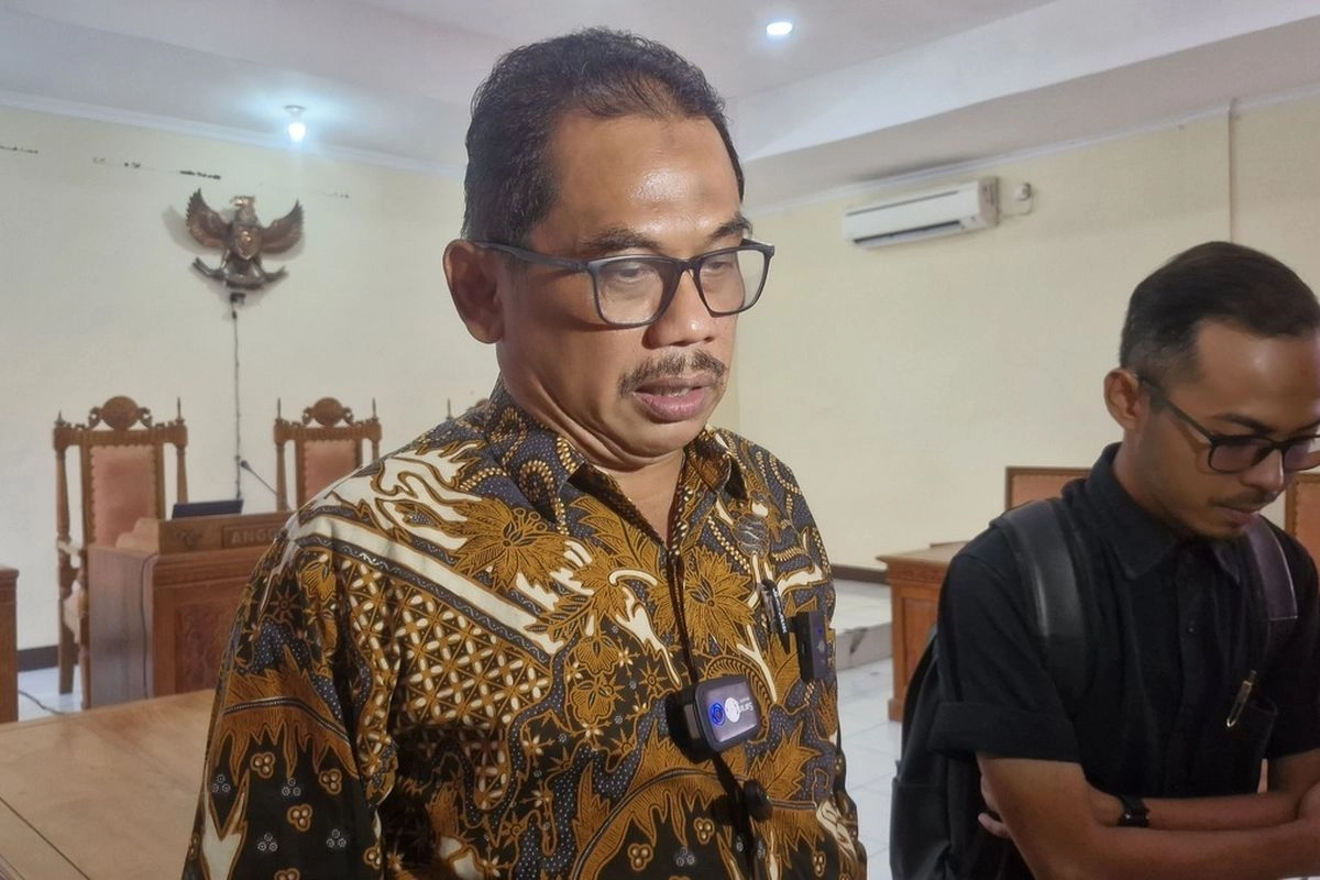 Permohonan Bonatua soal Uji Materi Autentikasi Ijazah Capres Tak Diterima MK