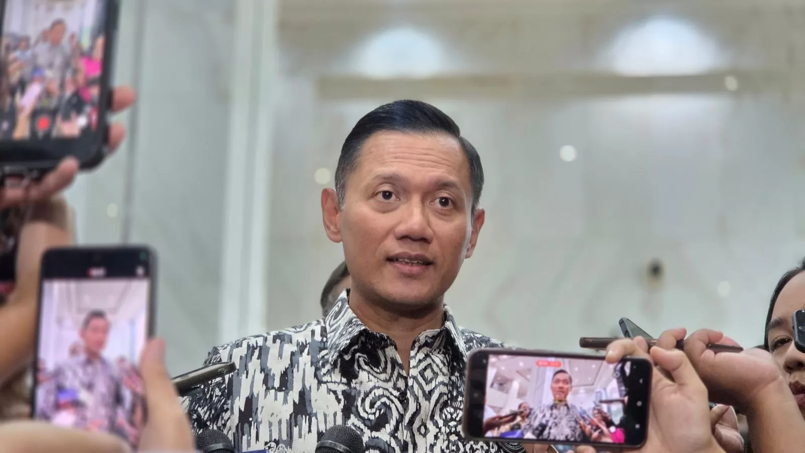 Pemerintah Bakal Bentuk Komite Nasional Kereta Cepat Demi Restrukturisasi Utang Whoosh