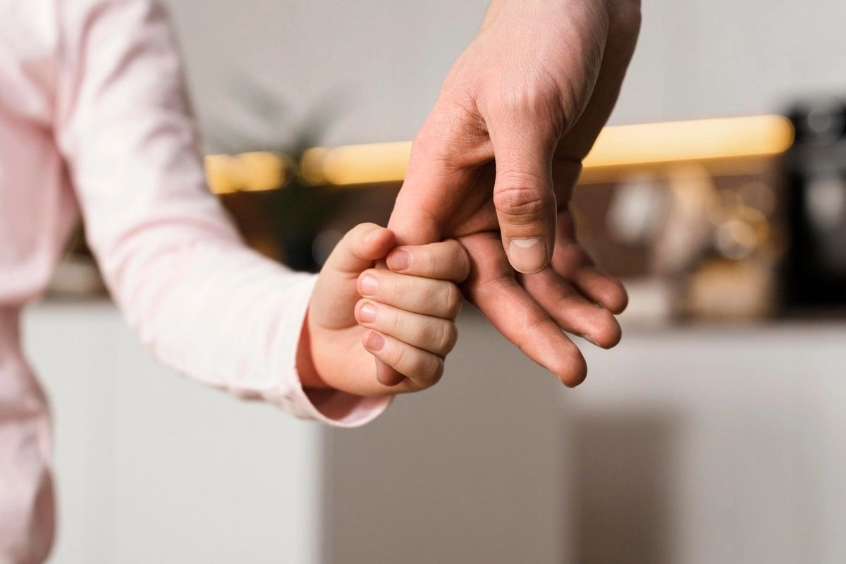 Apakah Child Groomer dan Pedofilia Sama? Ini Penjelasan Psikolog