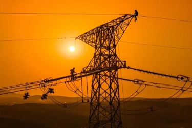 AI dan Kendaraan Listrik Dorong Konsumsi Listrik Tiongkok ke Rekor Dunia, Perlebar Kesenjangan Energi dengan AS