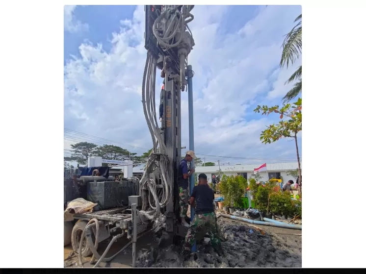 Atasi Krisi Air Bersih Pasca Banjir Bandang di Aceh, TNI AD Kerahkan Prajurit untuk Bangun Sumur Bor