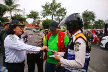 Polrestabes Tangkap 18 Jukir Liar di Surabaya, Akal-Akalannya Pakai QRIS Pribadi