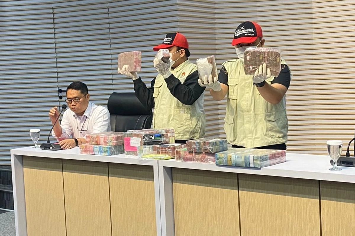 KPK Mengaku Sempat Kesulitan OTT Bupati Pati Sudewo dan ''Tim 8''