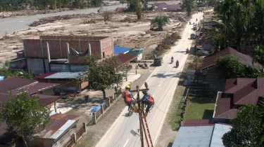 Menangis di DPR, Dirut PLN Ungkap Dahsyatnya Kerusakan Infrastruktur Listrik di Aceh