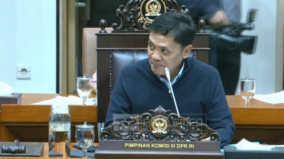 Tunjangan Panitera Cuma Rp400 Ribu, DPR Peringatkan Bahaya: Kualitas Pengadilan Taruhannya!