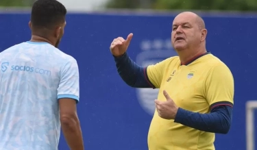 Persib Bandung Pantang Remehkan Lawan, Bojan Hodak Akui PSBS Biak Lawan Berbahaya