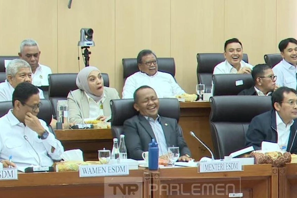 Bahlil Mau RI Tak Lagi Impor Solar, Avtur, dan Bensin RON 92-98 di 2027