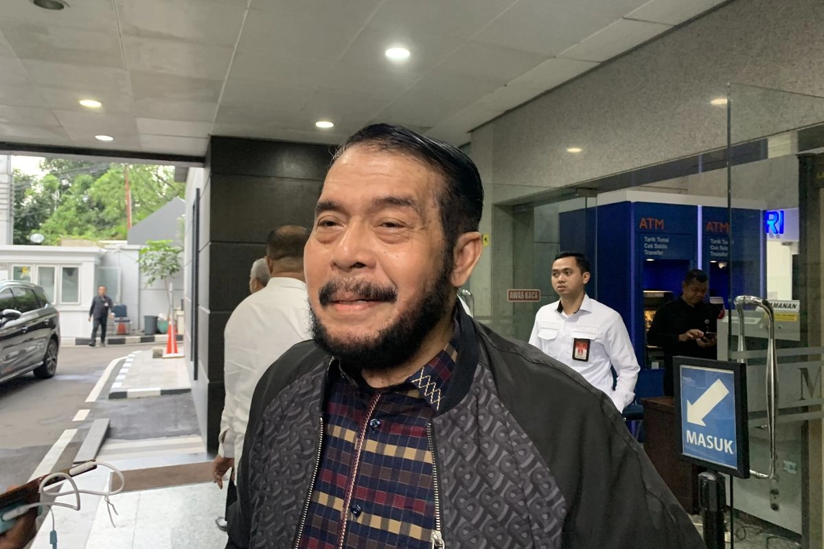 Data Absen Diungkap ke Publik, Anwar Usman Telepon Ketua MK: Dik, Ini Harus Diluruskan